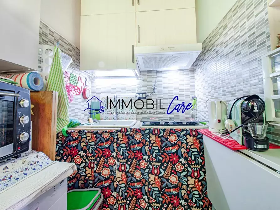 Immagine 12 di Appartamento in vendita  a Livorno