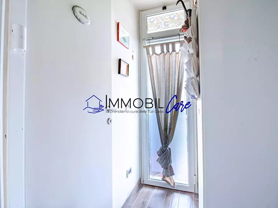 Immagine 18 di Appartamento in vendita  a Livorno