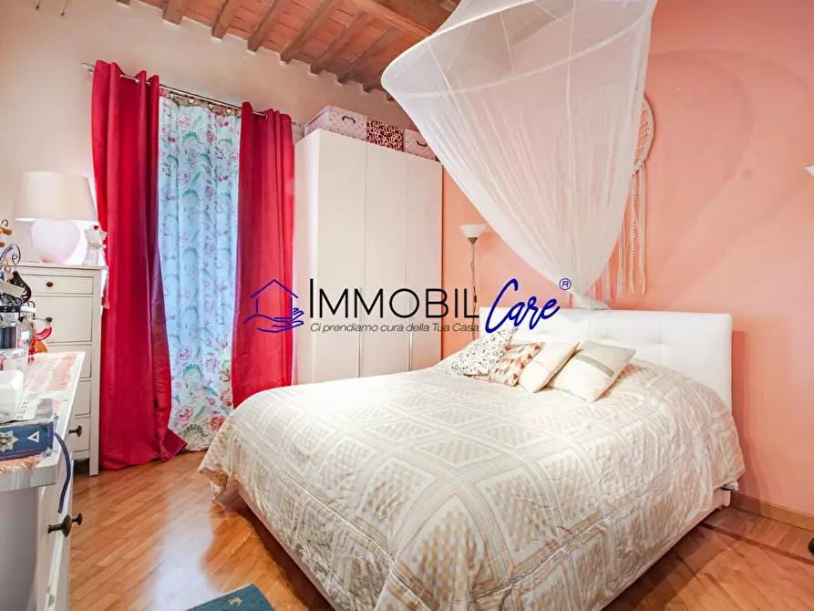 Immagine 21 di Appartamento in vendita  a Livorno