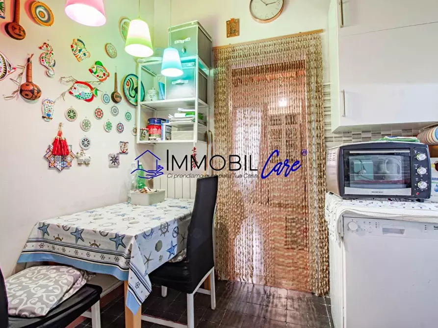 Immagine 11 di Appartamento in vendita  a Livorno