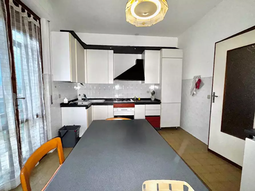 Immagine 2 di Appartamento in vendita  a Pisa