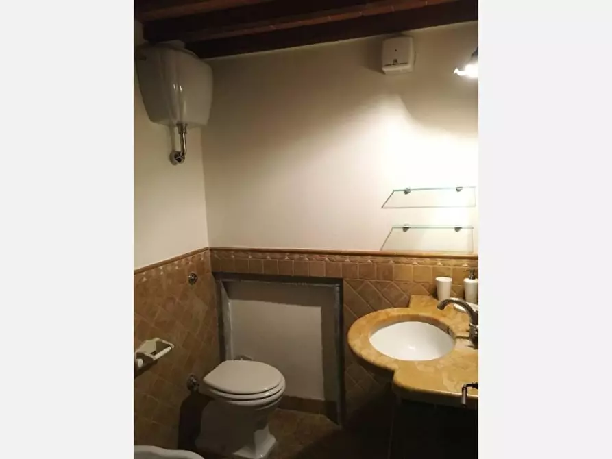 Immagine 8 di Appartamento in vendita  a Pisa