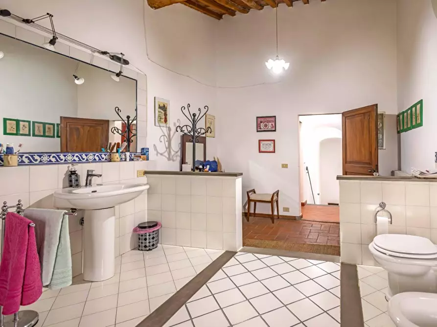 Immagine 25 di Porzione di casa in vendita  a Cascina
