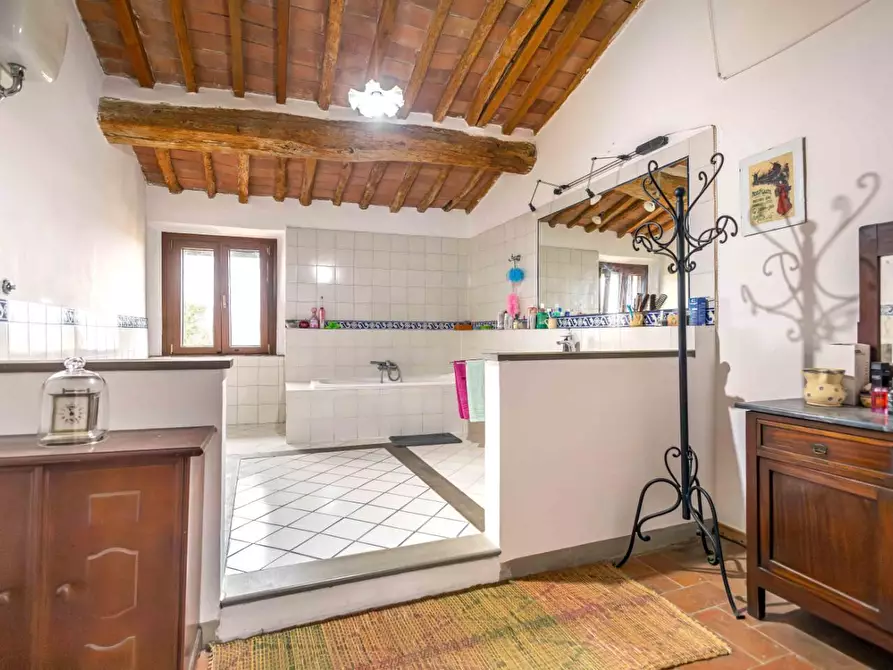 Immagine 24 di Porzione di casa in vendita  a Cascina