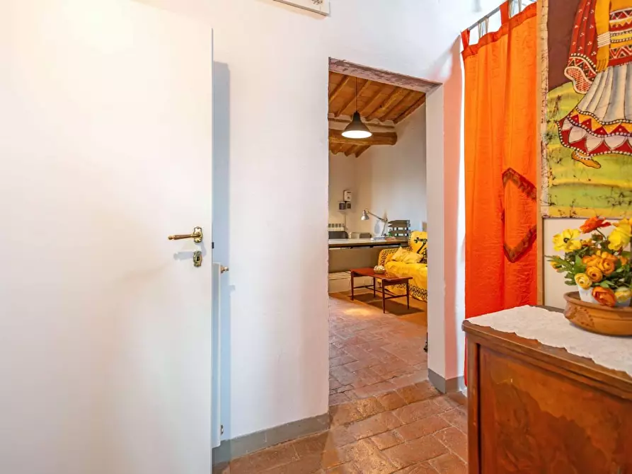 Immagine 21 di Porzione di casa in vendita  a Cascina