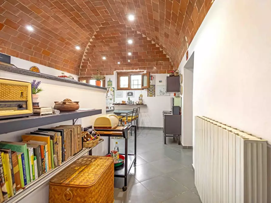 Immagine 10 di Porzione di casa in vendita  a Cascina