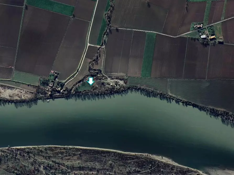 Immagine 1 di Terreno agricolo in vendita  a Arena Po