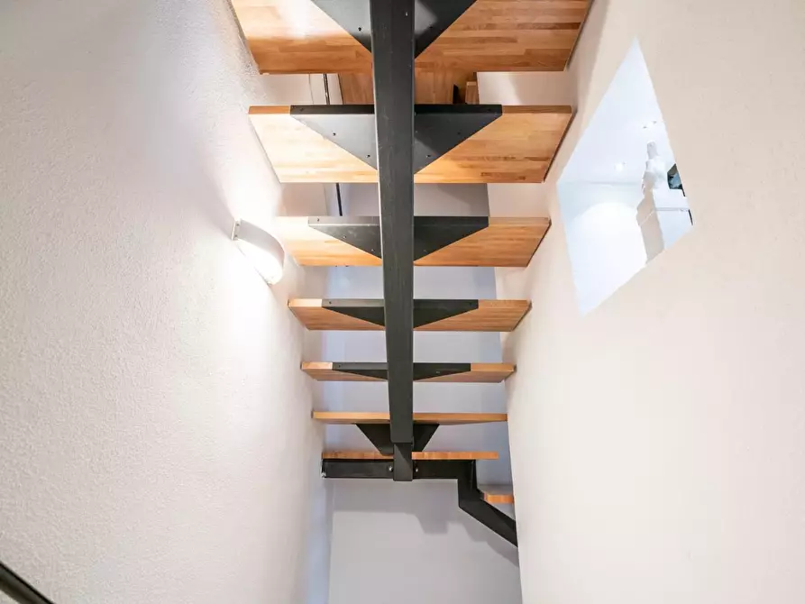 Immagine 43 di Terratetto in vendita  a Cascina