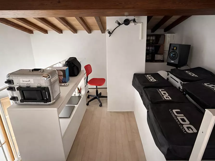 Immagine 61 di Terratetto in vendita  a Cascina