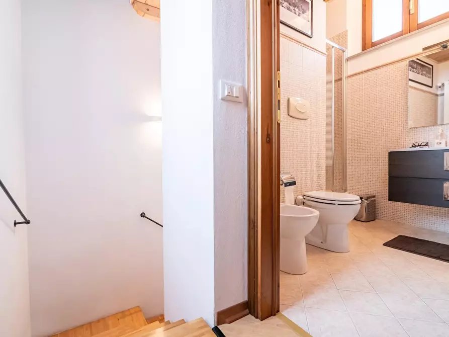 Immagine 47 di Terratetto in vendita  a Cascina