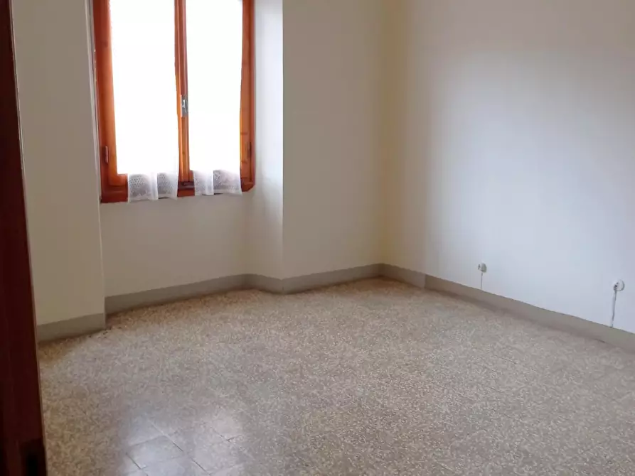 Immagine 5 di Appartamento in vendita  a Poggibonsi