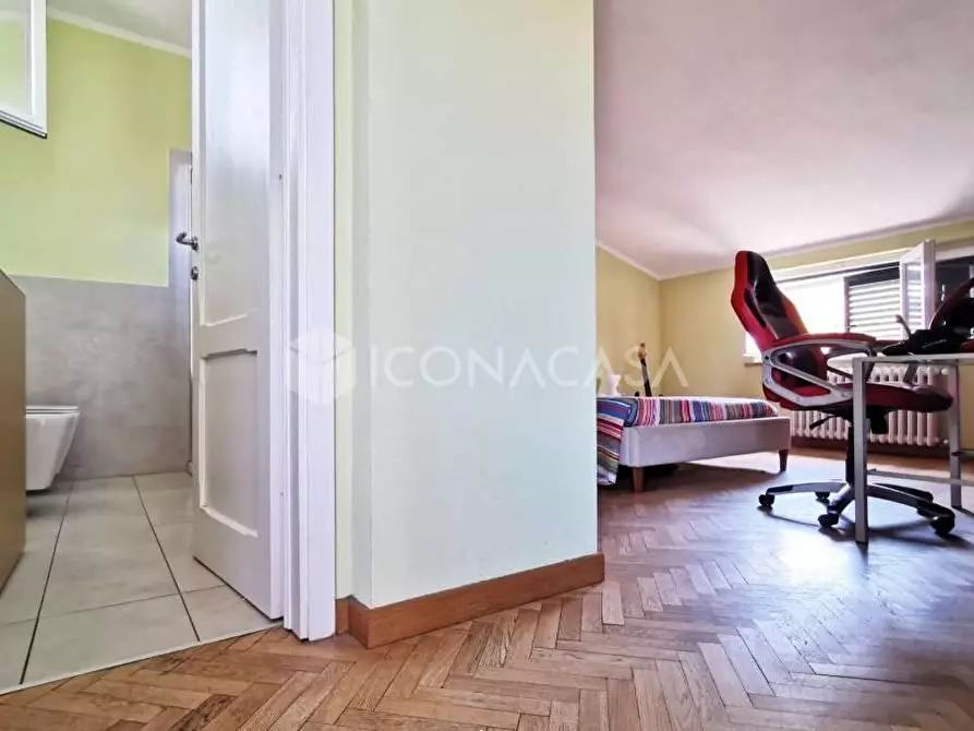 Immagine 27 di Villa in vendita  a Pontedera