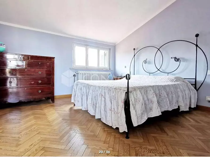 Immagine 19 di Villa in vendita  a Pontedera