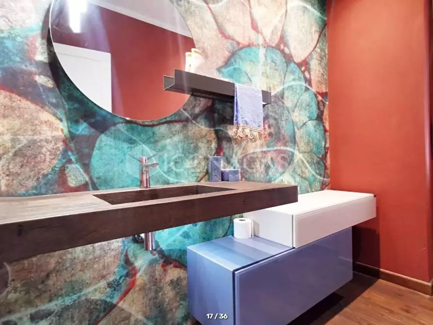 Immagine 16 di Villa in vendita  a Pontedera