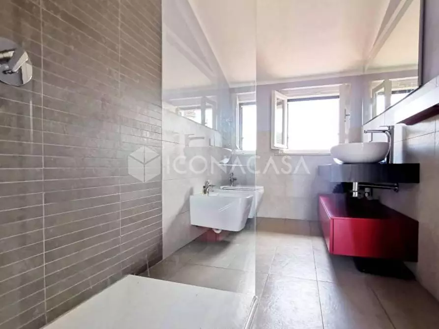 Immagine 23 di Villa in vendita  a Pontedera