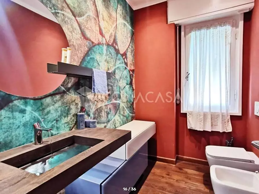 Immagine 15 di Villa in vendita  a Pontedera