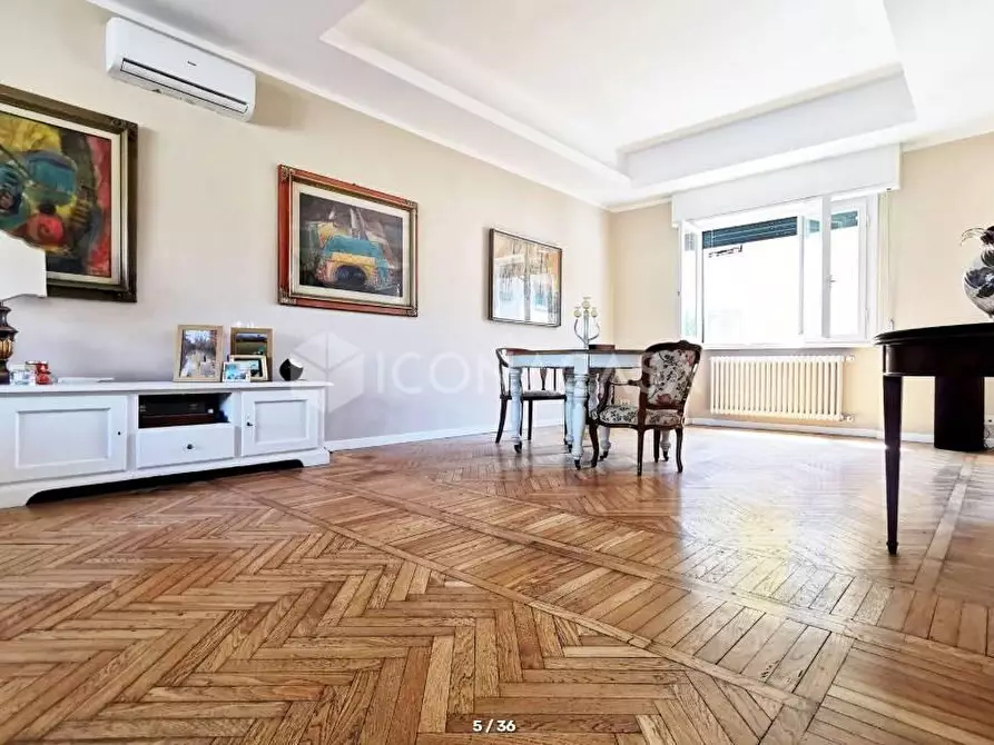 Immagine 5 di Villa in vendita  a Pontedera