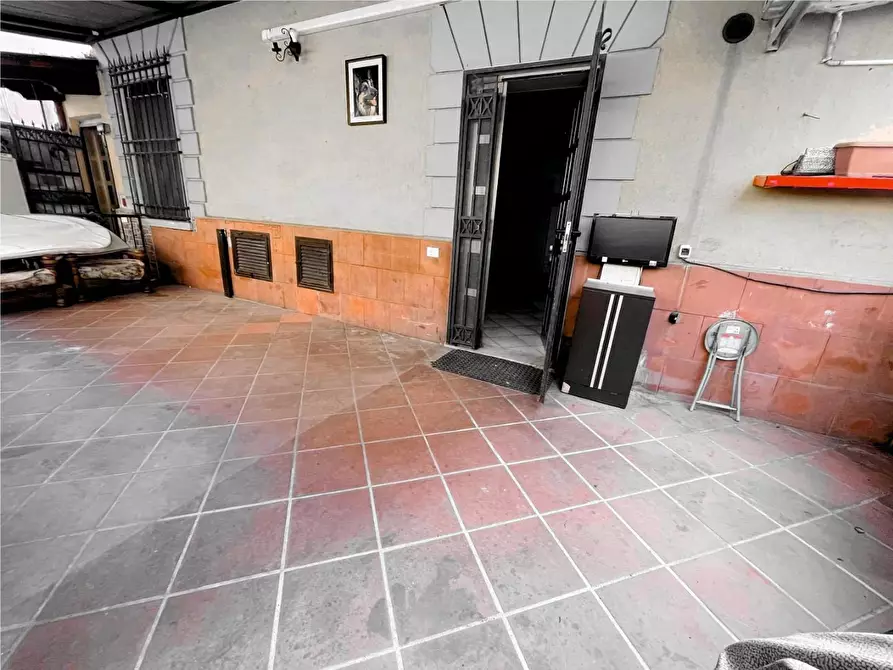 Immagine 5 di Porzione di casa in vendita  a Carrara