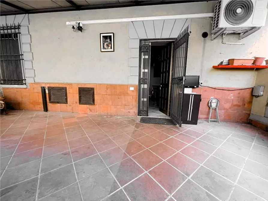 Immagine 4 di Porzione di casa in vendita  a Carrara