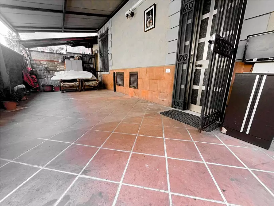 Immagine 1 di Porzione di casa in vendita  a Carrara