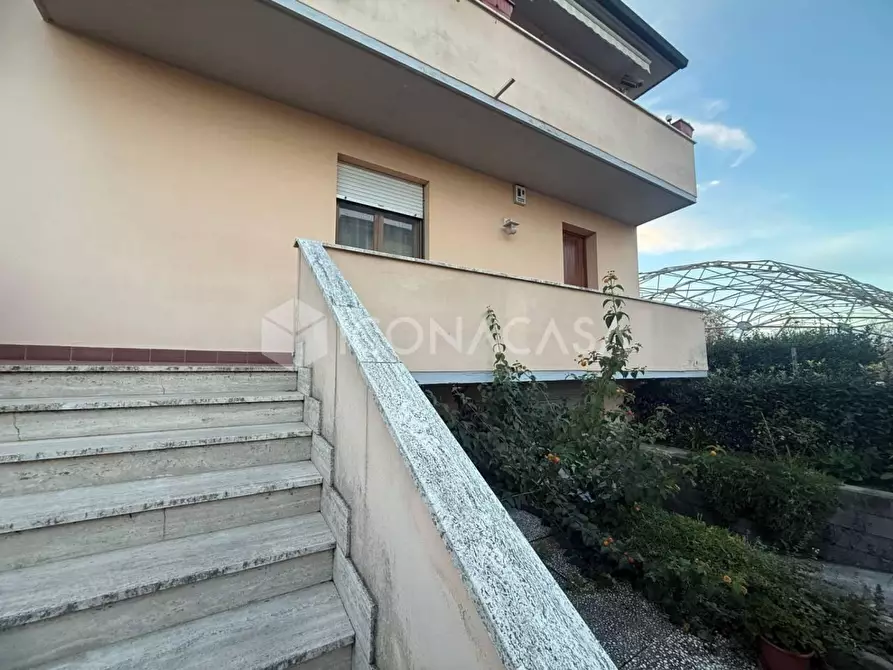 Immagine 22 di Appartamento in vendita  a Pontedera