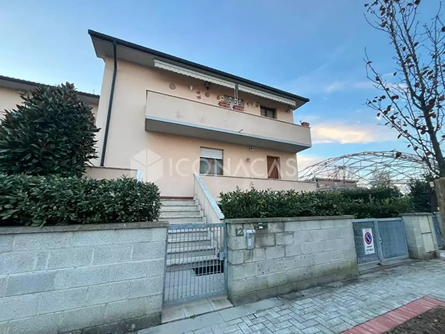 Immagine 1 di Appartamento in vendita  a Pontedera