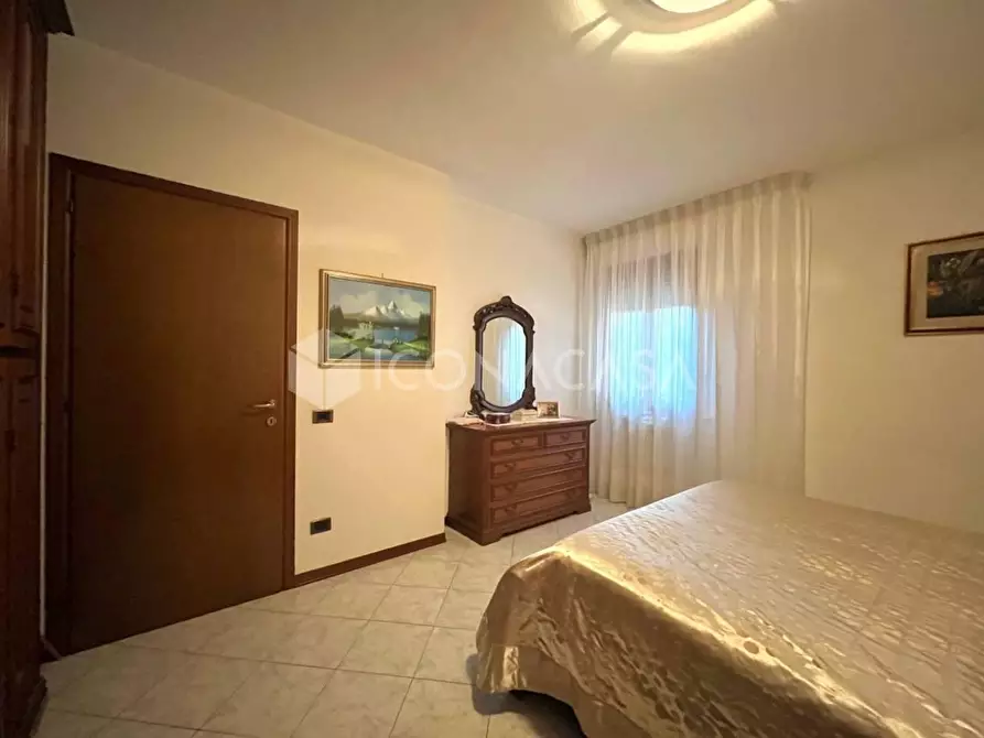 Immagine 15 di Appartamento in vendita  a Pontedera