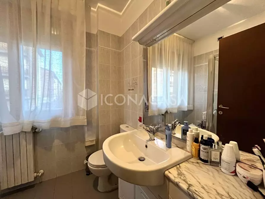 Immagine 9 di Appartamento in vendita  a Pontedera