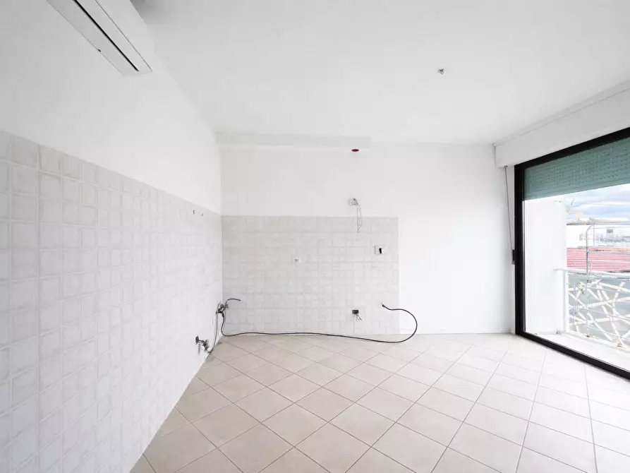 Immagine 9 di Mansarda in vendita  a Empoli