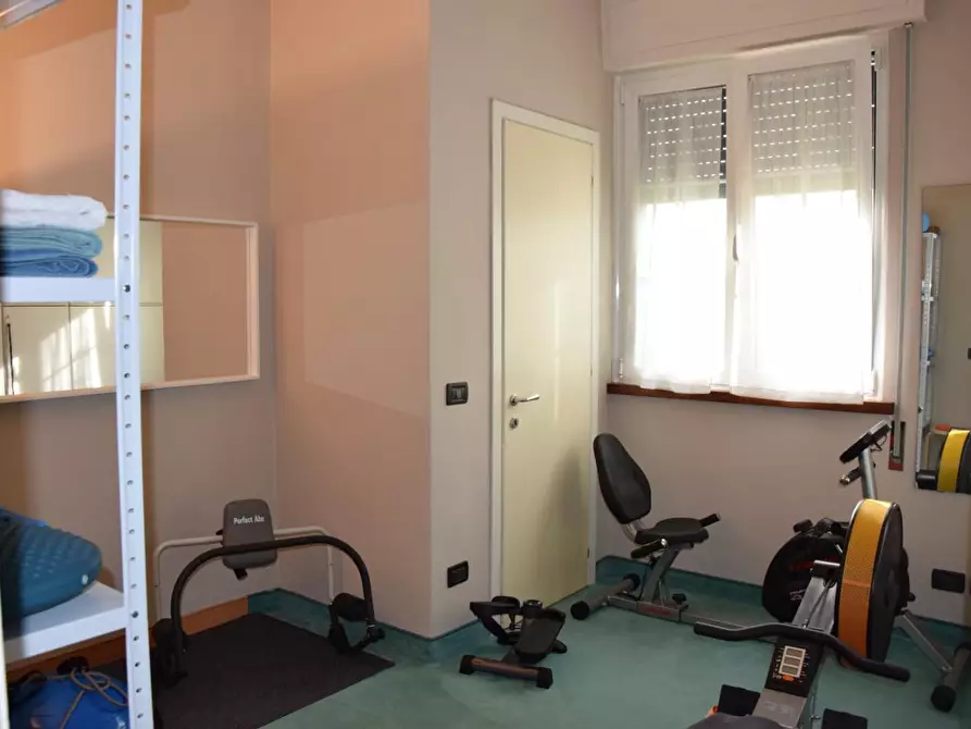 Immagine 25 di Villa in vendita  a Pietrasanta