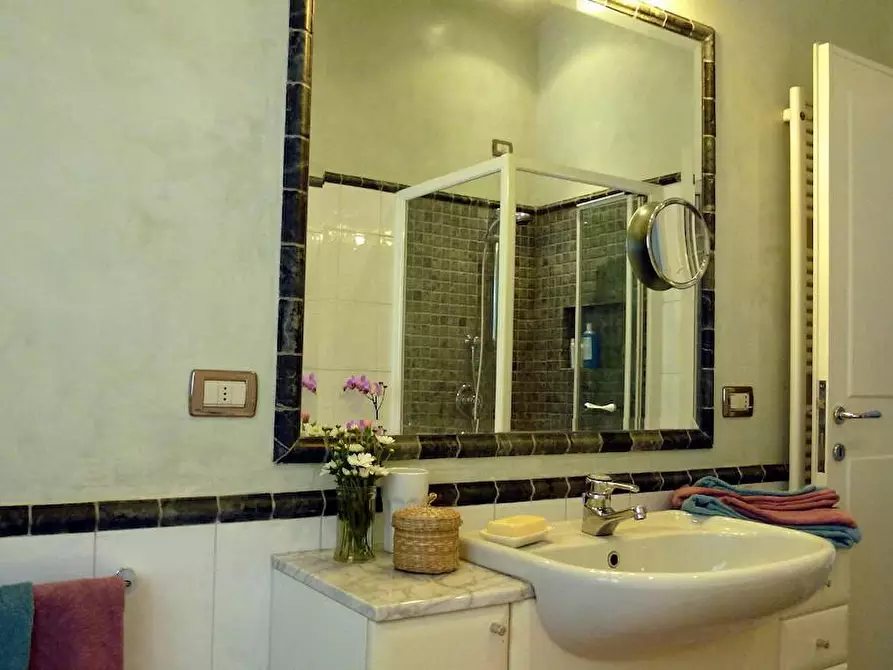 Immagine 18 di Villa in vendita  a Pietrasanta