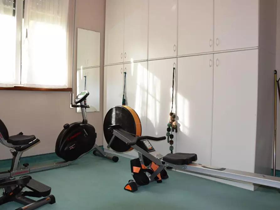 Immagine 23 di Villa in vendita  a Pietrasanta