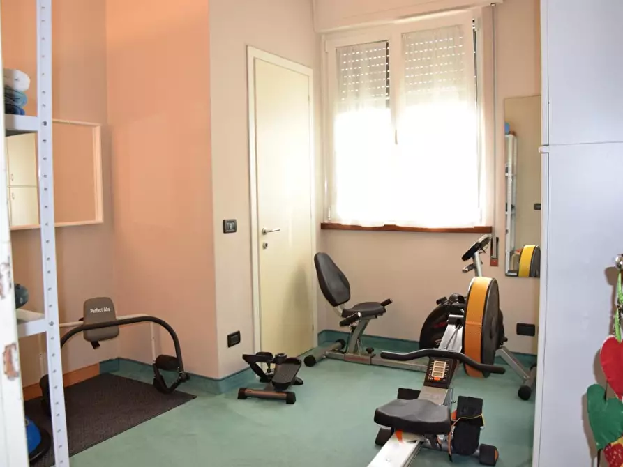 Immagine 24 di Villa in vendita  a Pietrasanta