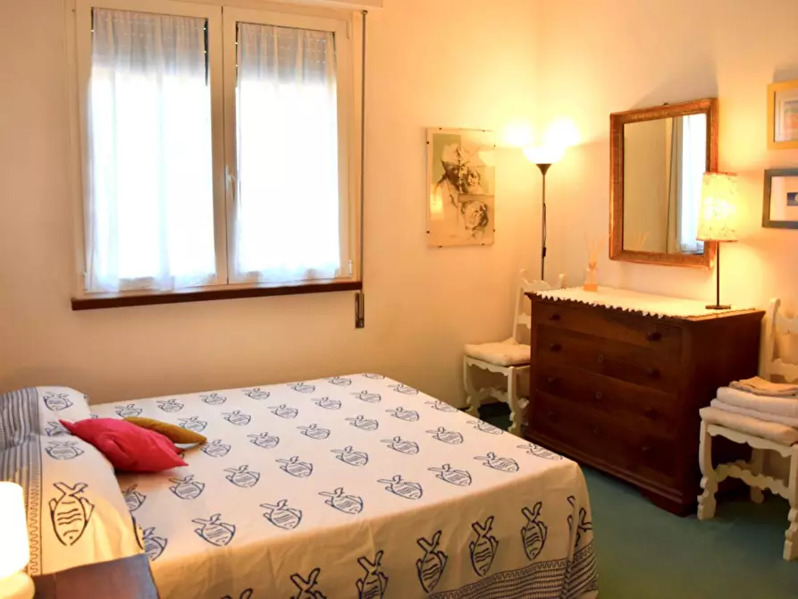 Immagine 16 di Villa in vendita  a Pietrasanta