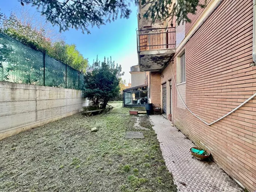 Immagine 4 di Villa in vendita  a Pietrasanta