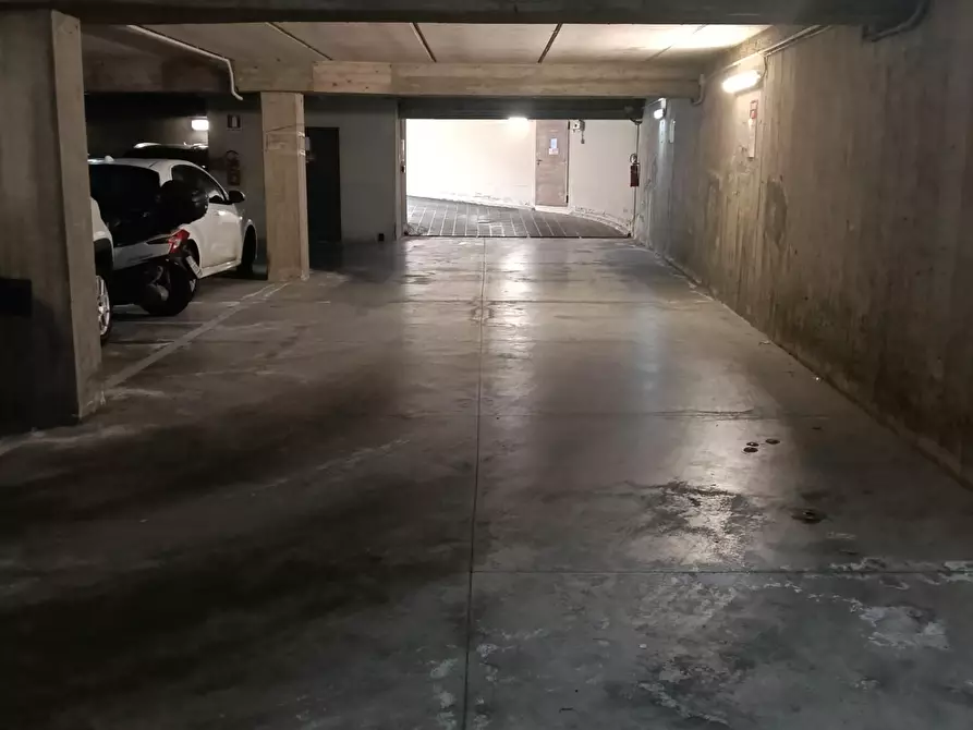 Immagine 14 di Loft/Open space in vendita  a Pisa