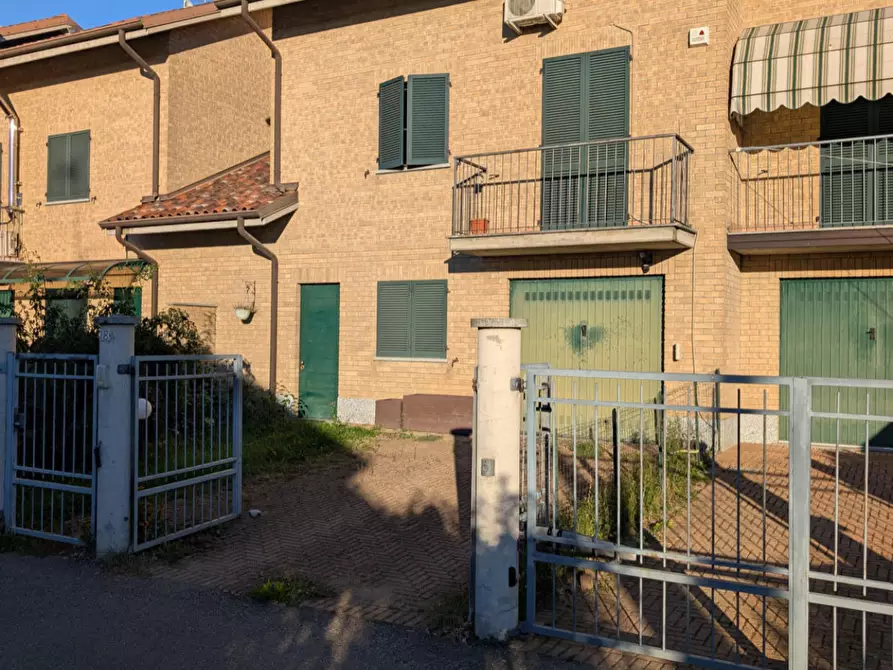 Immagine 1 di Appartamento in vendita  a Voghera