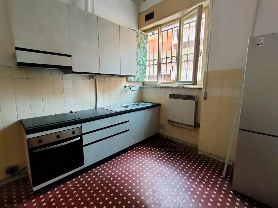 Immagine 1 di Appartamento in vendita  a Carrara