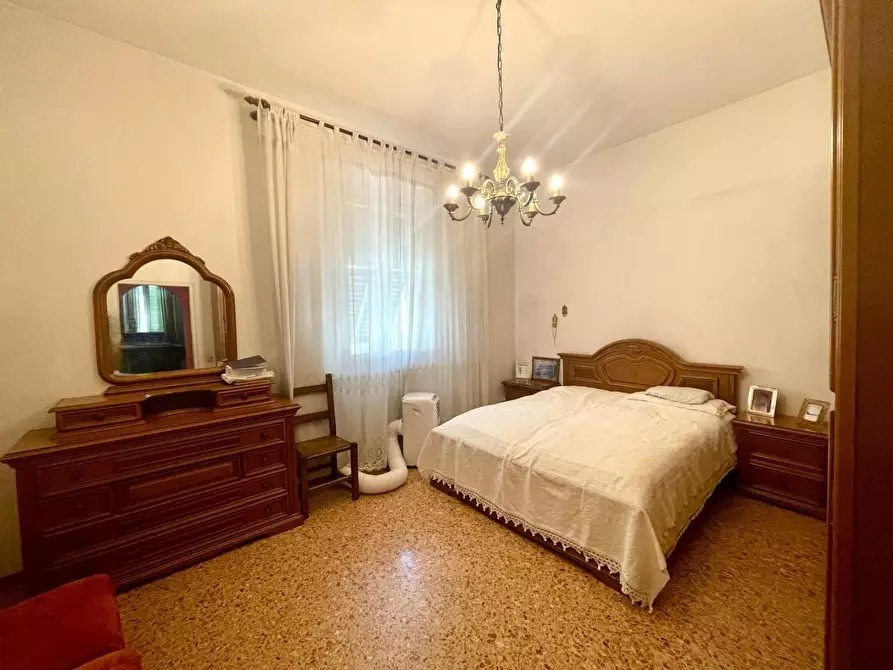 Immagine 33 di Appartamento in vendita  a Empoli