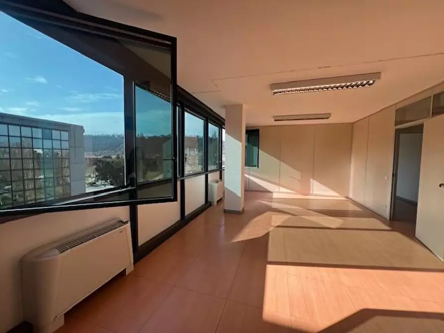 Immagine 6 di Ufficio in vendita  a Poggibonsi