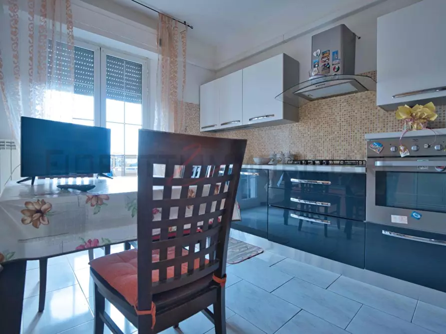 Immagine 2 di Appartamento in vendita  a Campiglia Marittima