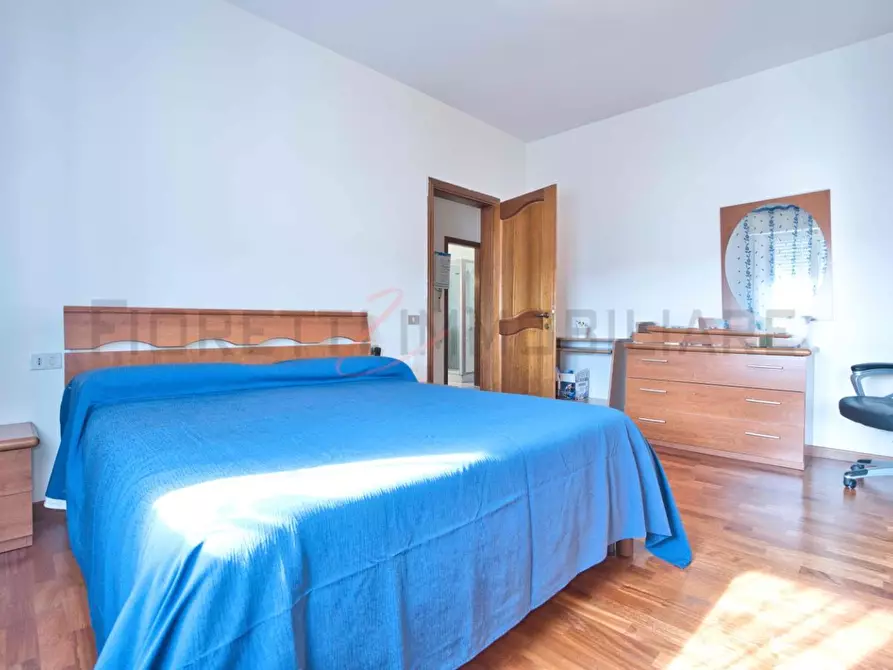 Immagine 11 di Appartamento in vendita  a Campiglia Marittima