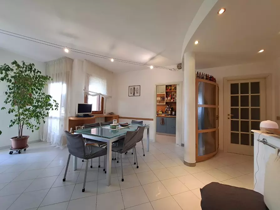 Immagine 9 di Appartamento in vendita  a Fucecchio