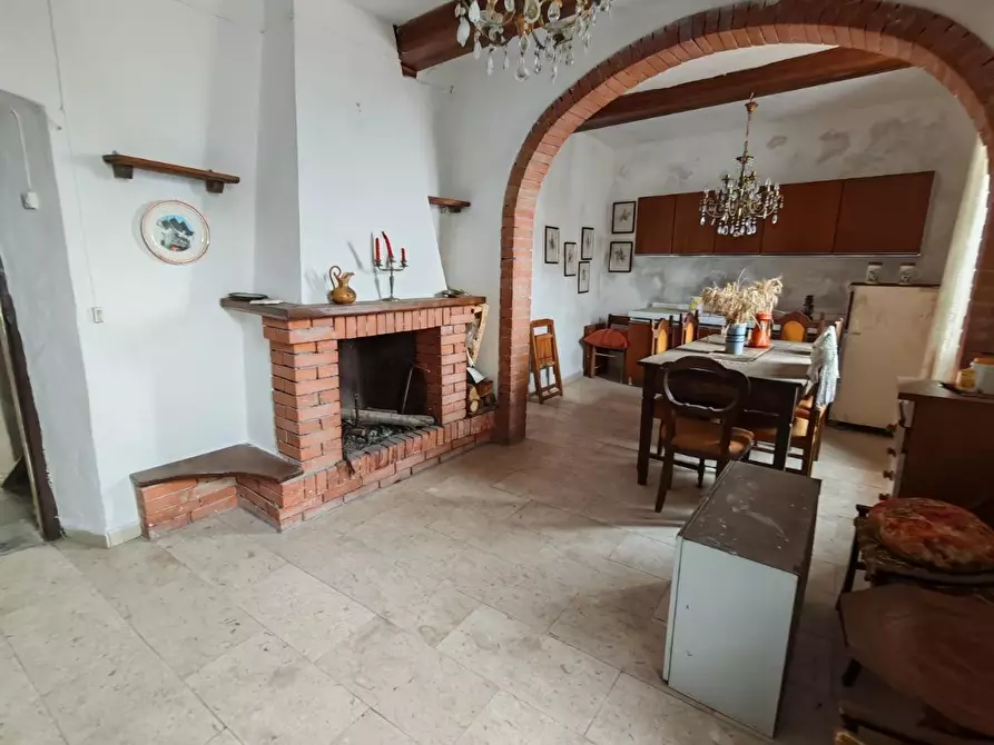 Immagine 1 di Appartamento in vendita  a Fosdinovo