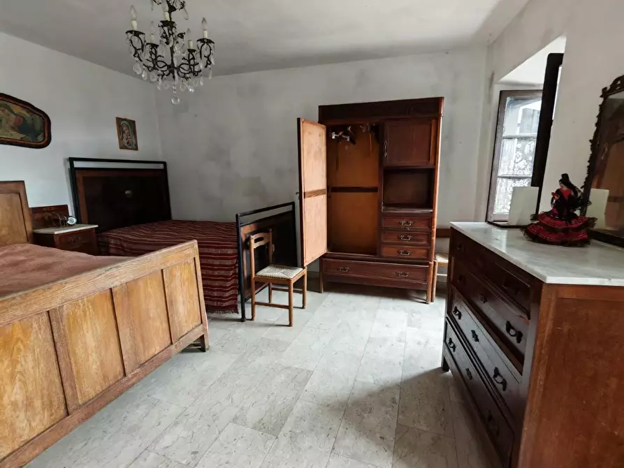 Immagine 24 di Appartamento in vendita  a Fosdinovo