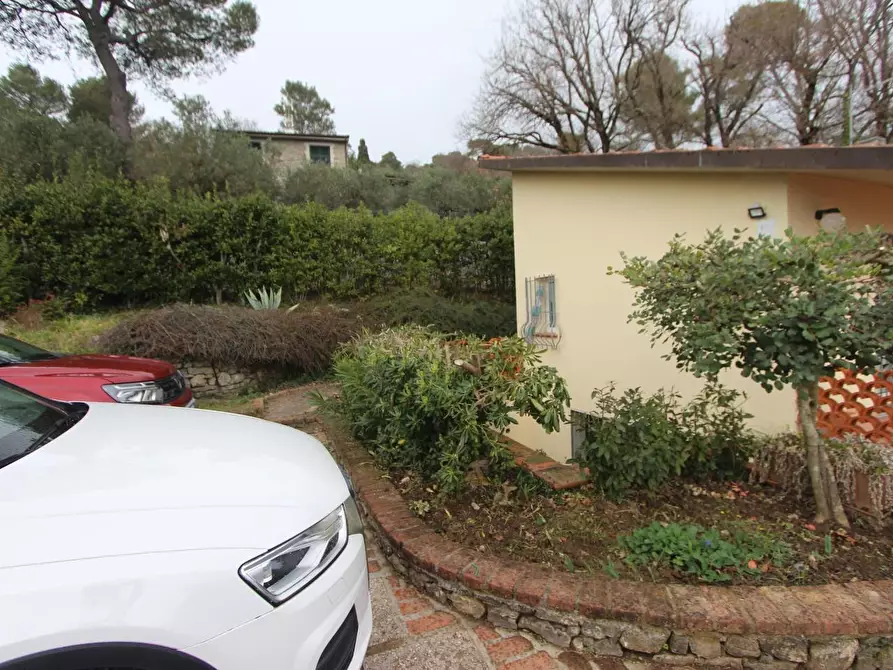 Immagine 11 di Casa indipendente in vendita  a Lerici