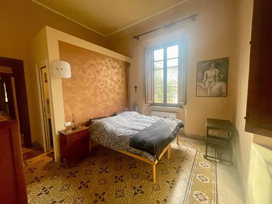 Immagine 21 di Appartamento in vendita  a Lucca