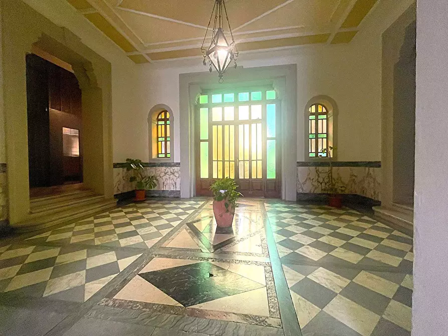 Immagine 2 di Appartamento in vendita  a Lucca