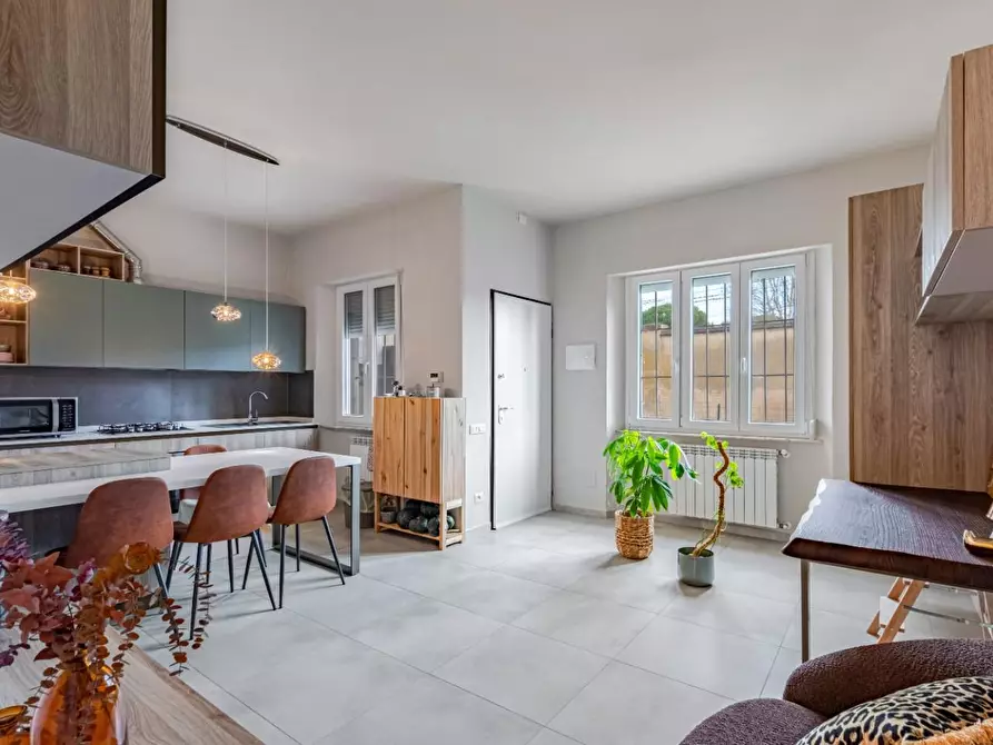 Immagine 1 di Villa in vendita  a Pisa