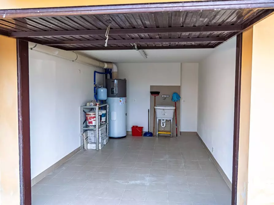 Immagine 11 di Appartamento in vendita  a Montopoli In Val D'arno